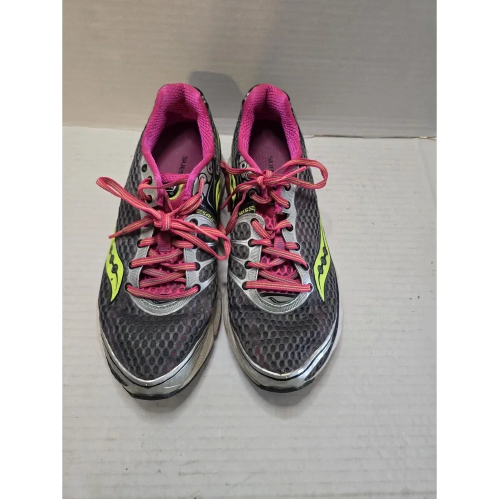 Women Saucony‎ Triump 10